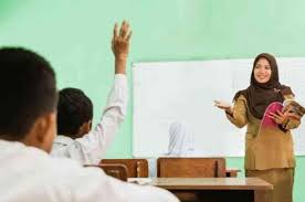 Menginspirasi dengan Pembelajaran Mendalam: Kisah Nuraini, S.Pd. di SMP Negeri 1 Banuhampu