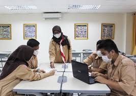 Testimoni Siti Fatimah, S.Pd: Meningkatkan Kualitas Pengajaran Melalui Materi Pembelajaran di RA Darul Azhar