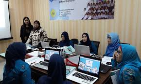 Transformasi Pengajaran: Testimoni Nur Hidayah, S.Pd tentang Dampak Pelatihan bagi Guru
