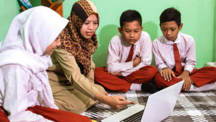 Pengembangan Diri Sebagai Pendidik: Testimoni Inspiratif dari Sumarni, S.Pd.I
