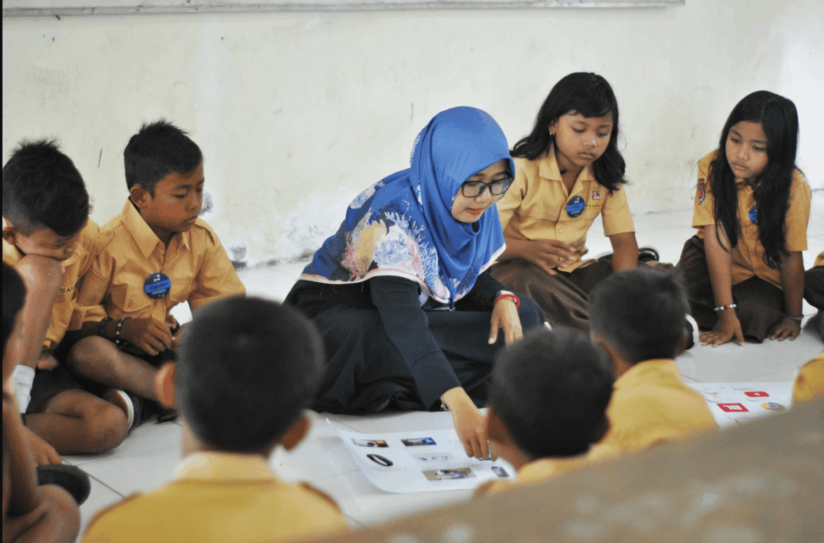 Membangun Masa Depan Cerdas: Pengalaman Menarik Lidia Anjaliani, S.Pd di Diklat Nasional 40JP
