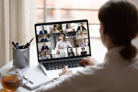 Guru SMK Ini Ungkap Manfaat Praktis Webinar 32JP