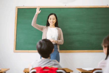 “Mengembangkan Pembelajaran Mendalam untuk Siswa yang Lebih Terlibat: Pengalaman Mengikuti Diklat Nasional 40JP”
