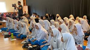 Mendapatkan Pencerahan dalam Pengajaran: Testimoni Sohiman, S.Pd.I. dari SDS Islam Al Hikmah Jakarta