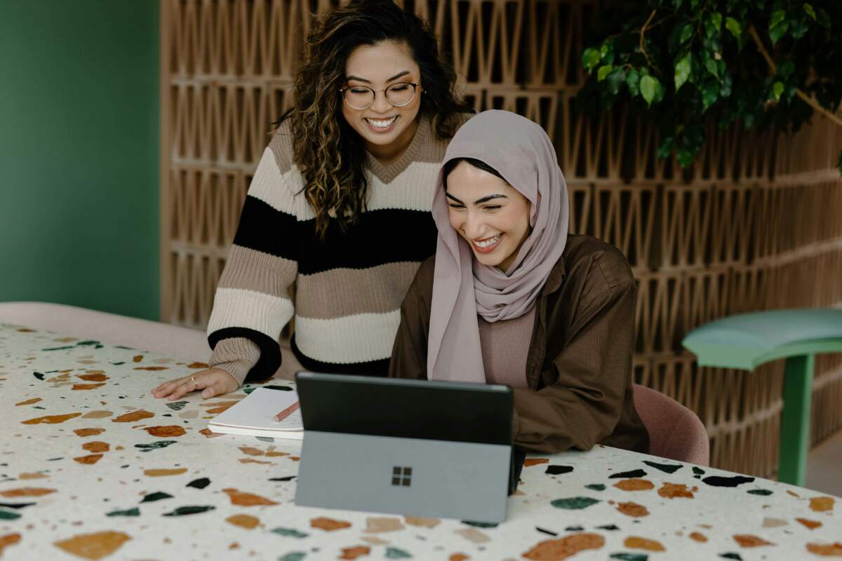 Inspirasi dari Webinar: Lilik Sujiami Menggunakan Media AI